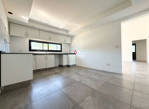 Venta De Casa En Altos De Campo Grande - Pilar