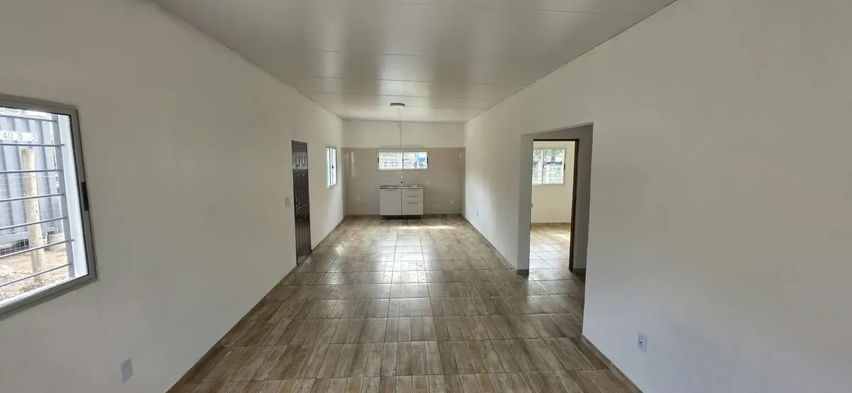 Muy Linda Casa A Estrenar, Al Frente, De Presencia Y Excelente Metraje 66 M2 Habitables, 220 M2 De Terreno, Entrada Lateral Vehicular, Jardín, Fondo, 2 Dormitorios. · Foto 3