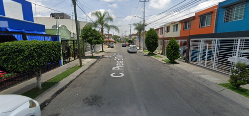 Casa En Venta De Remate Bancario, C. Presa El Tintero 1031, Los Arrayanes, 44765 Guadalajara, Jal. Jmjc12