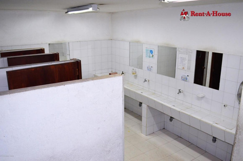 Arriendo Comercial En Puente Aranda(bogota) Mls 21-964