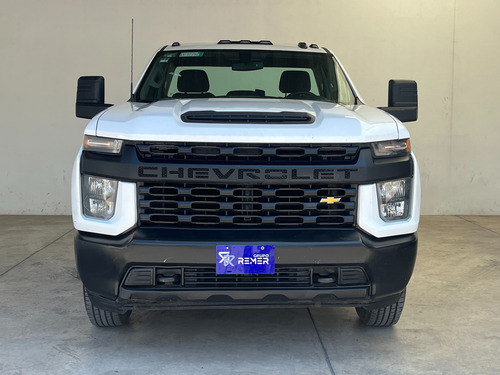 Chevrolet Silverado 6.6 3500 Chasis Cab V8 At