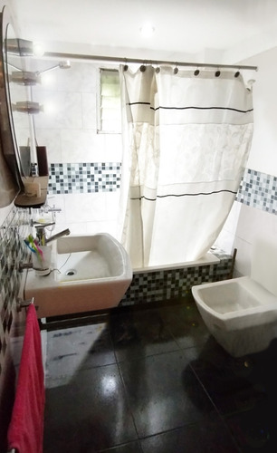Vendemos Hermosa Casa En G Catan, Barrio Independencia Apto Crédito Bancario
