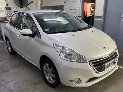 Ginza. Peugeot 208 Allure 1.5n Touchscreen 2016