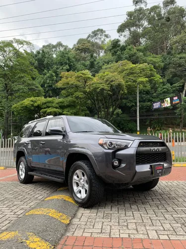 Toyota 4Runner SR5 | TuCarro