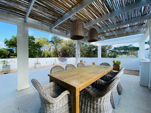 Imagen 19 de 23 de Apartamento En Venta Tres Suites Y Dependencia Playa Brava - Punta Del Este Golf