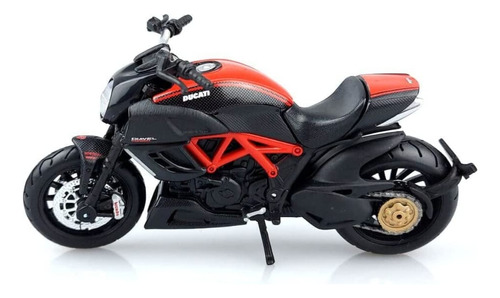 Motocicleta Ducati Diavel Carbon 1/18 Metal Maisto 