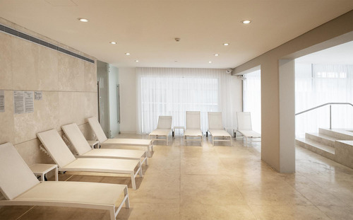 Excelente Tres Ambientes En Complejo Al Río - Venta Con Renta