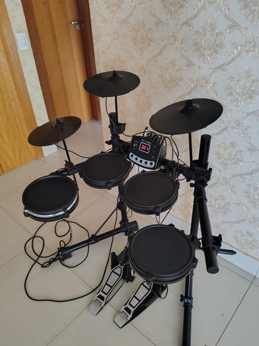 Bateria Eletrônica Shelter Std82 Cor Preta (usada) Preto (Usado)