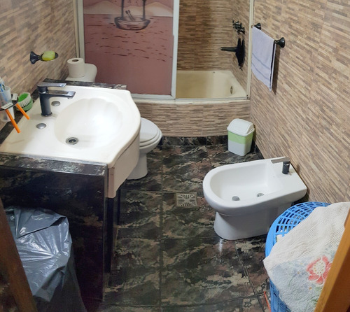 Imagen 18 de 30 de Av. Chorroarin Al 600, Parque Chas. Ph Sin Expensas. Planta Baja. Superficie 100 M2. Completamente Reciclado A Nuevo. 4 Ambientes. 3 Dormitorios. Patio Cubierto. Terraza Grande (espacio Aéreo Propio)