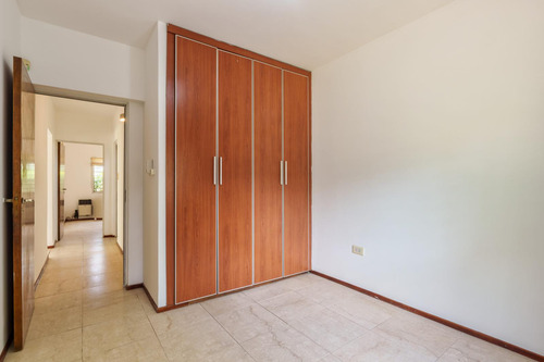 Casa Venta Funes 2 Dormitorios Jardin Miramar Esquina Maistegui