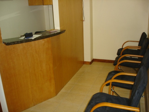 Alquiler De Oficina Para Consultorio Odontológico En Santa Paula  #2160