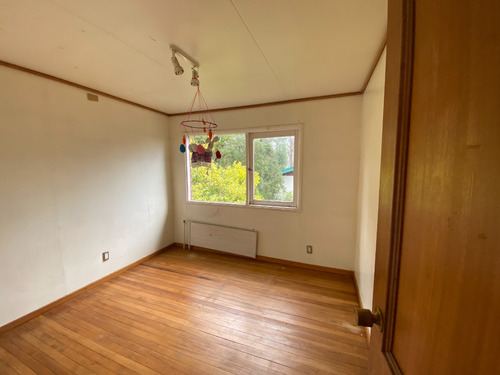 Casa De 78 M2 De2 Pisos, Sector Teja Sur, Isla Teja,valdivia