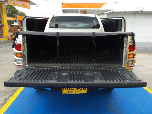 Toyota Hilux Diésel 4x4