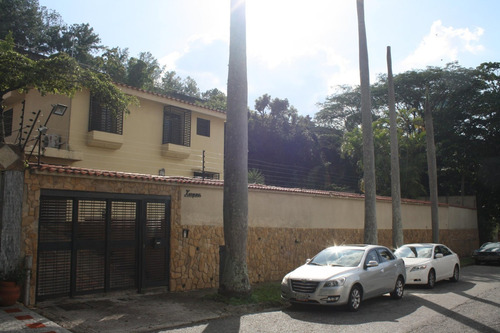 Casa Con Espectacular Jardin Y Vista En Terrazas De Club Hipico