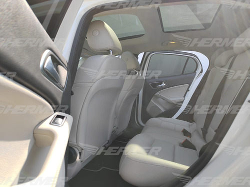 Mercedes-Benz Clase GLA 1.6 200 Cgi At