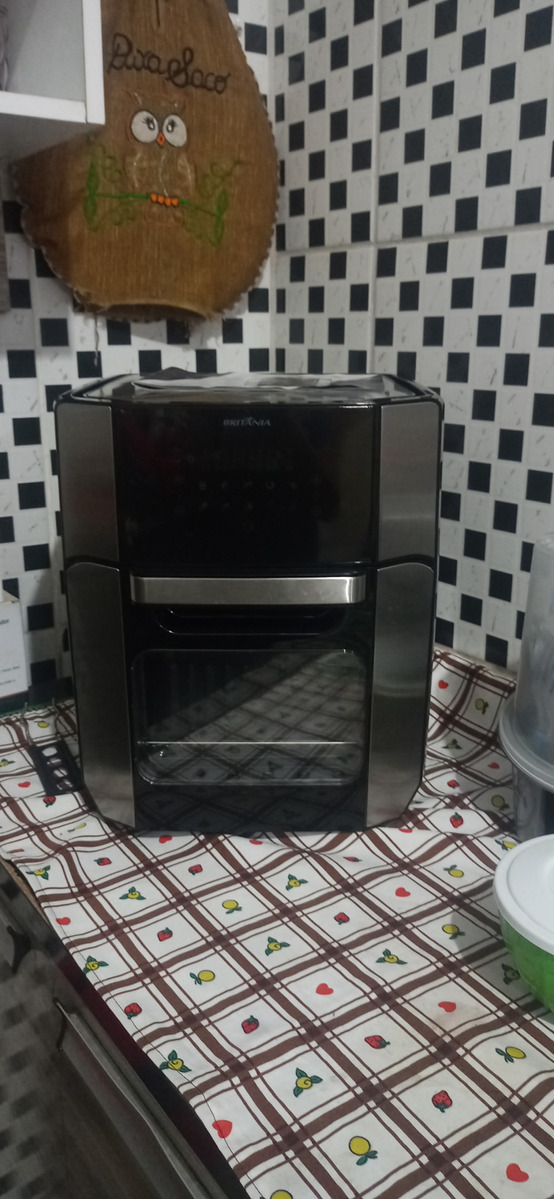 Fritadeira Air Fryer Britânia Oven BFR2100 12L 1800W