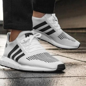 adidas swift run blancos con negro