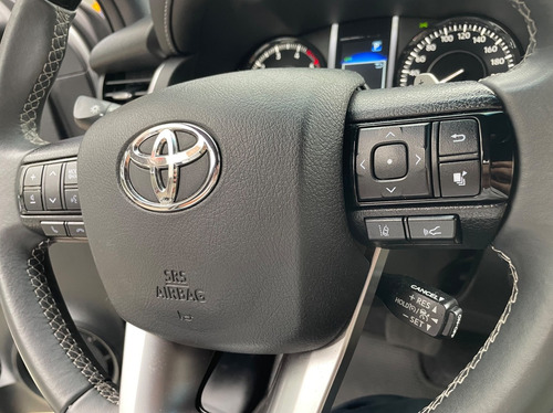 Toyota Hilux SW4 2.8 D-4D TURBO DIAMOND 7L 4X4