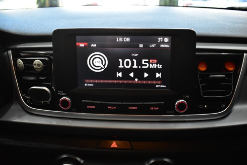 Imagen 14 de 19 de Kia Rio 1.6 Sx 4at 2018 - Car Cash