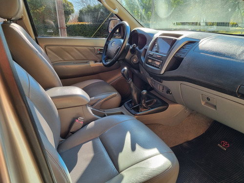 Toyota Hilux Pick-Up 3.0 I Srv Cab Doble 4x4 Cuero