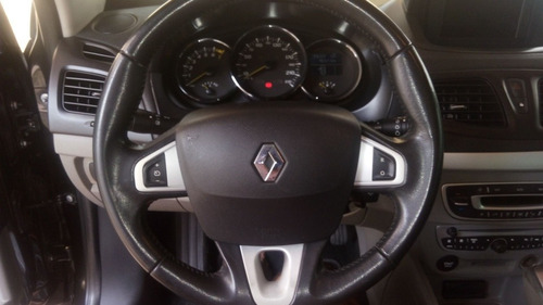 Imagem 3 de 11 de Renault Fluence 2013 2.0 Privilège X-tronic Hi-flex 4p