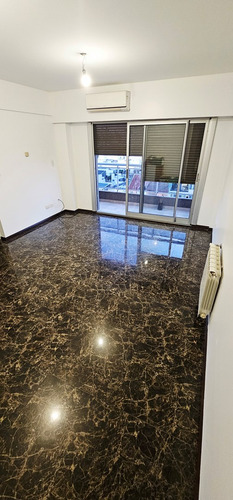 Departamento Semipiso En Alquiler En Flores, Capital Federal, Buenos Aires