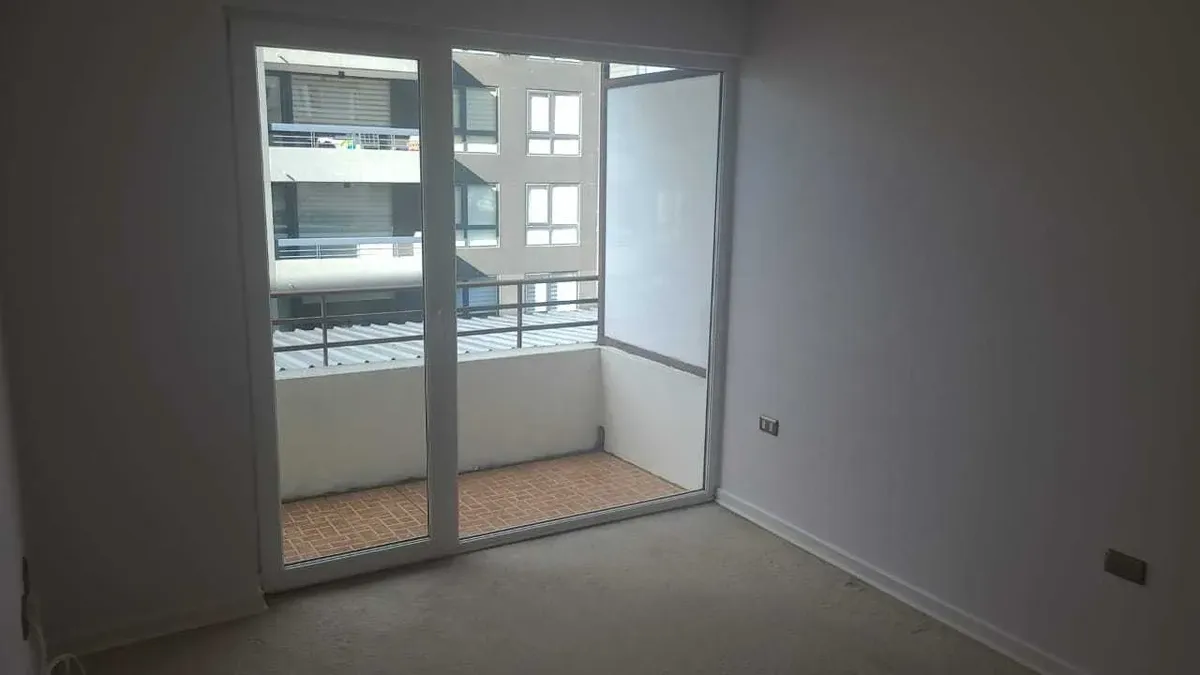 Imagen 3 de 17 de Departamento Arriendo 2d/2b Vista Lago (166797)