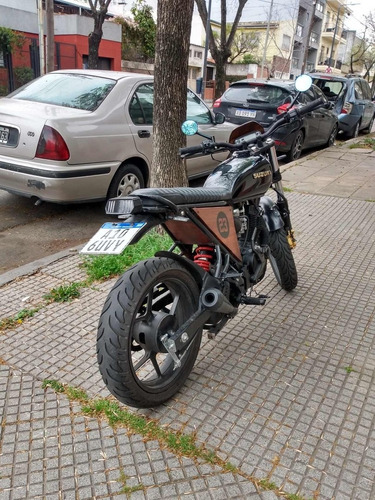 Imagen 4 de 15 de Suzuki Gixxer 150 Cafe Racer Custom Tracker