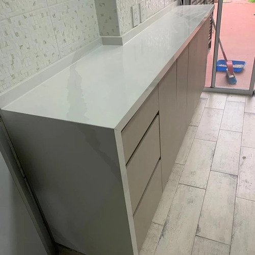 Neolith Calacatta Mesadas