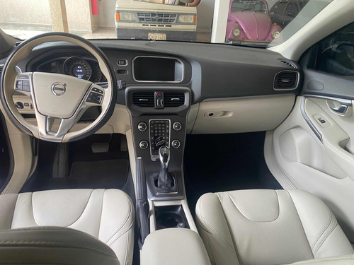 Volvo V40 2.0 T4 Kinetic Drive-e 5p