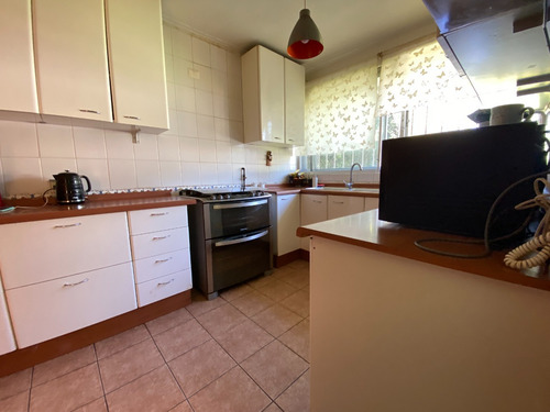 Estupenda Casa Estilo Chilena De Un Piso Con Gran Terreno