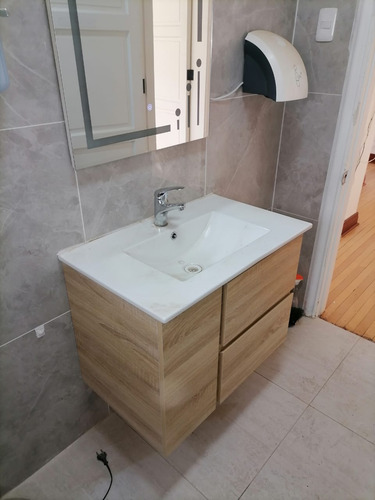 Se Arrienda Gran Casa Comercial 6 Privados Amplios
