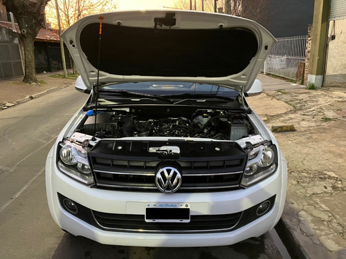 Imagen 14 de 22 de Volkswagen Amarok Highline Pack 180 Cv At 4x4 2014