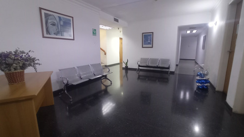 Imagen 2 de 9 de Local Comercial En Venta Chuao Area Premium 1.300