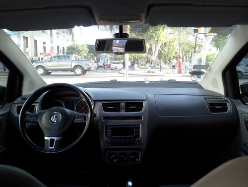 Volkswagen Suran 1.6 Imotion Highline