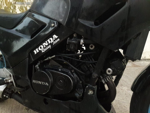 Imagen 9 de 15 de Honda Vtr 250 Interceptor