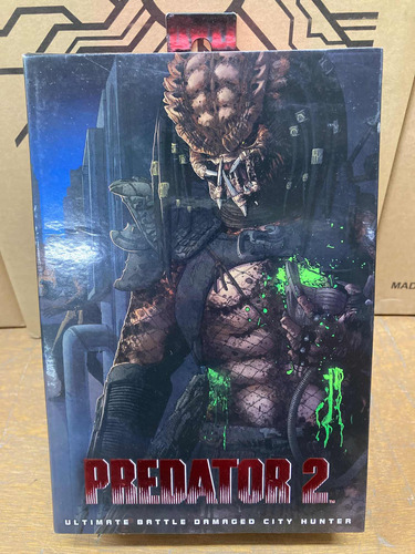 Predator City Hunter Battle Damage Neca Ultimates