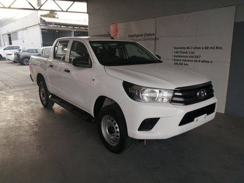 Toyota Hilux 2.8 Cabina Doble Base Mt