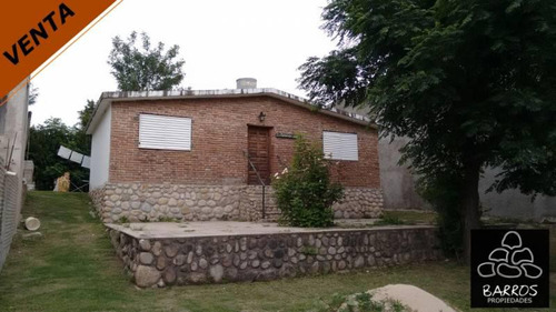Casa En Venta En Localidad De Nono.