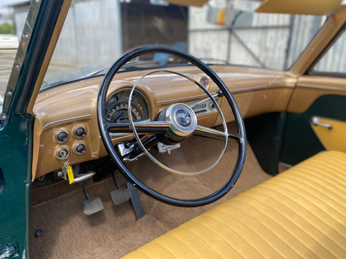 Ford Crestline V8 1952
