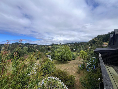 Hermosa Casa Con Vista Al Lago Ranco.