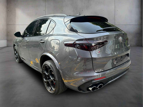 Alfa Romeo Stelvio 2022