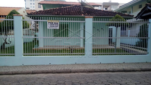 Imagem 2 de 10 de Casas - Ref: V459