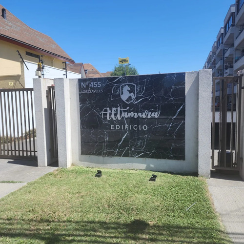 Local Comercial En Edificio Altamura (huertos Familiares )