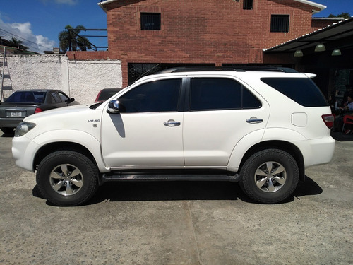 Toyota Fortuner Sr5 7ptos Automatica 4x4