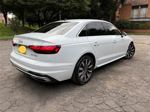 Audi A4 2.0 40 Tfsi Advance Stronic Mhev