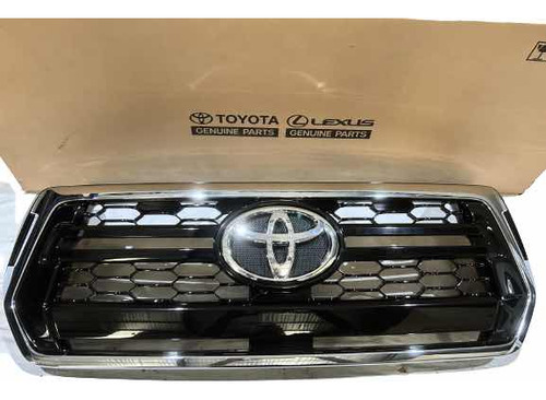 Parrilla De Frente Toyota Hilux 2022 Original