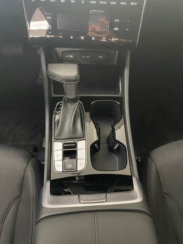 Imagen 10 de 17 de Hyundai Tucson Nx4 Attraction At - 23