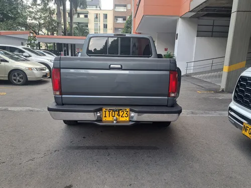 Ford F-150 5.0 Xlt Flare Side
