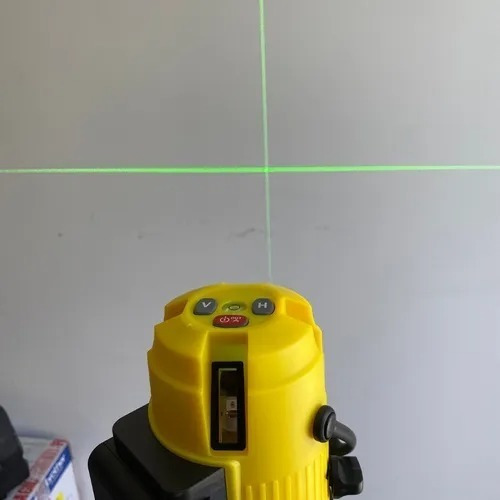 Imagen 4 de 9 de Nivel Laser Autonivelante 360 Grados Con Trípode De Aluminio